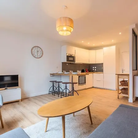 Appartement Hypercentre / Gares - Superbe T2 Equipe
