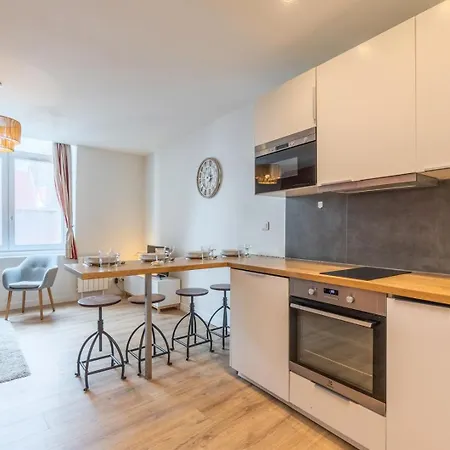 Appartement Hypercentre / Gares - Superbe T2 Equipe *