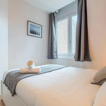 Appartement Hypercentre / Gares - Superbe T2 Equipe *