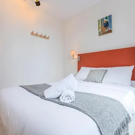 Apartment Hypercentre / Gares - Superbe T2 Equipe *