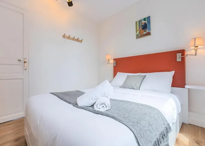 Appartement Hypercentre / Gares - Superbe T2 Equipe *