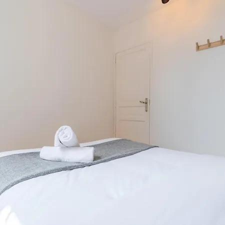 Hypercentre / Gares - Superbe T2 Equipe Лилль